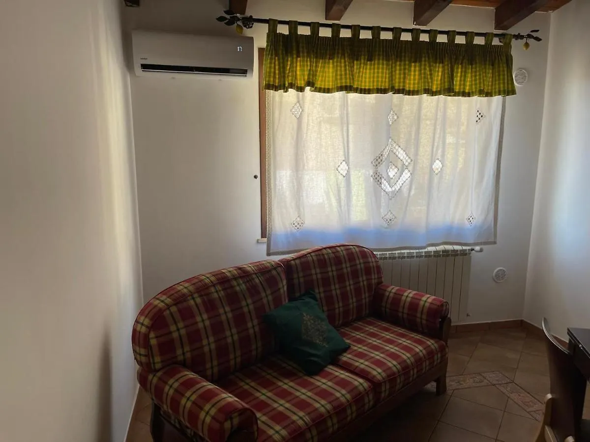 Guest house Tri Re E 'Na Regina Hotel Cinisi Italy