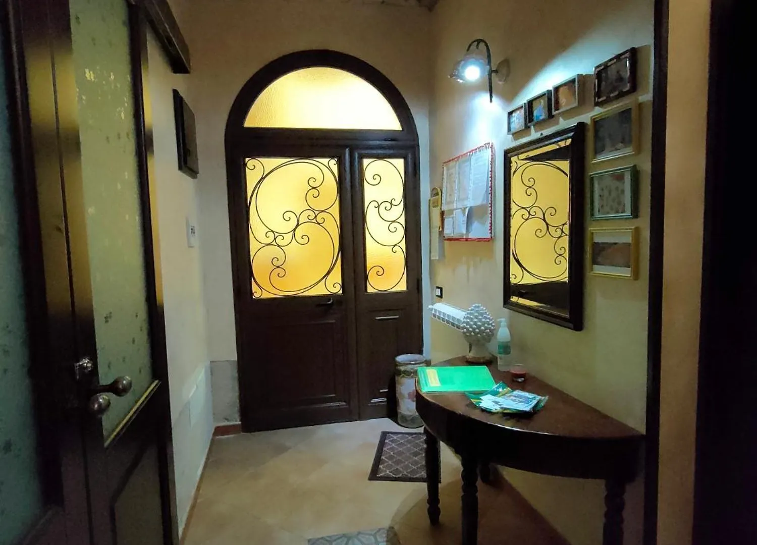 Tri Re E 'Na Regina Hotel Cinisi