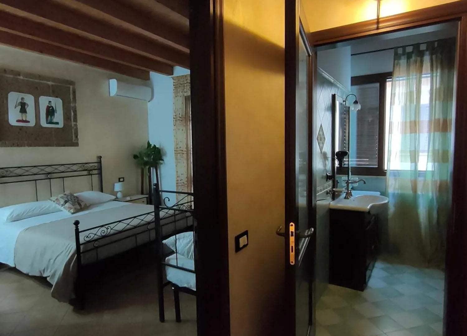 Pensión Hotel Tri Re E 'Na Regina Cinisi